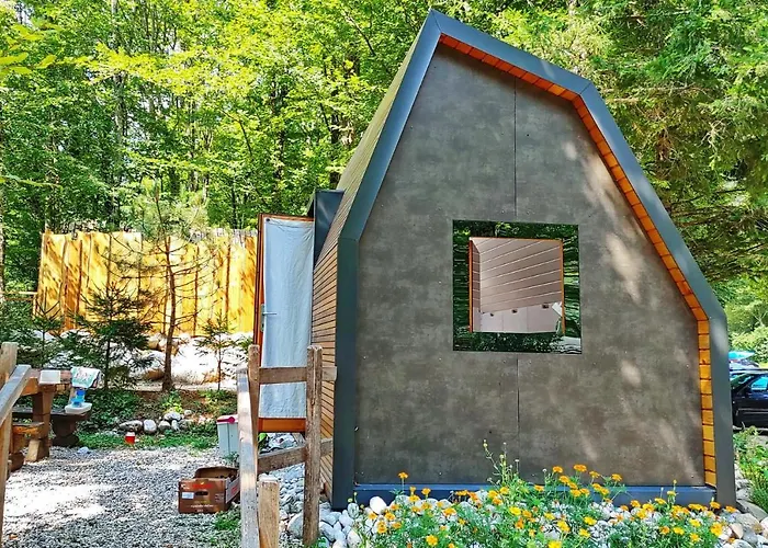 アパート Kamp Koren